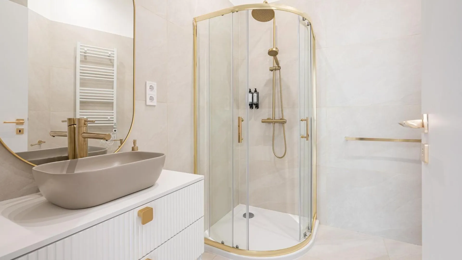 W35- Boutique Apartments, Best Location By Bqa Budapest Hungary